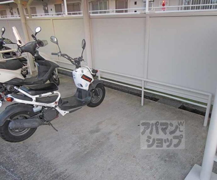【向島ニュータウン 3街区 D棟】