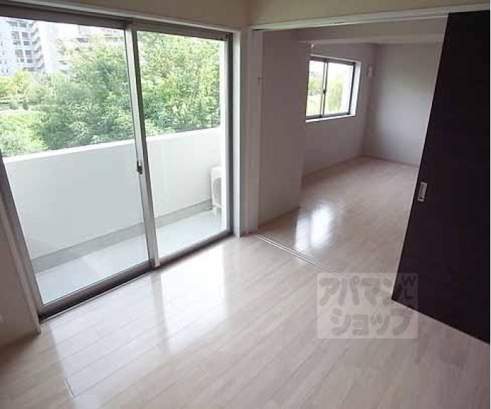 【Villa Vista Daigo 南棟】間取