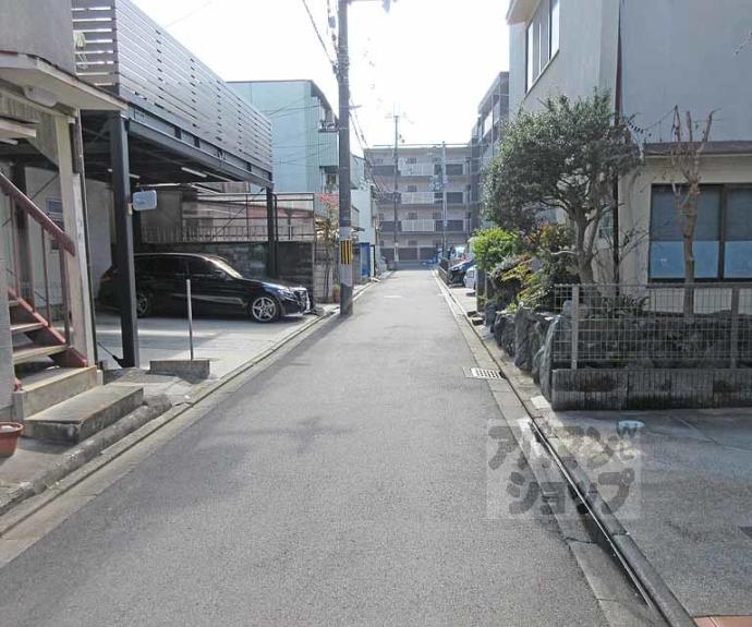 【レイーナ深草】間取