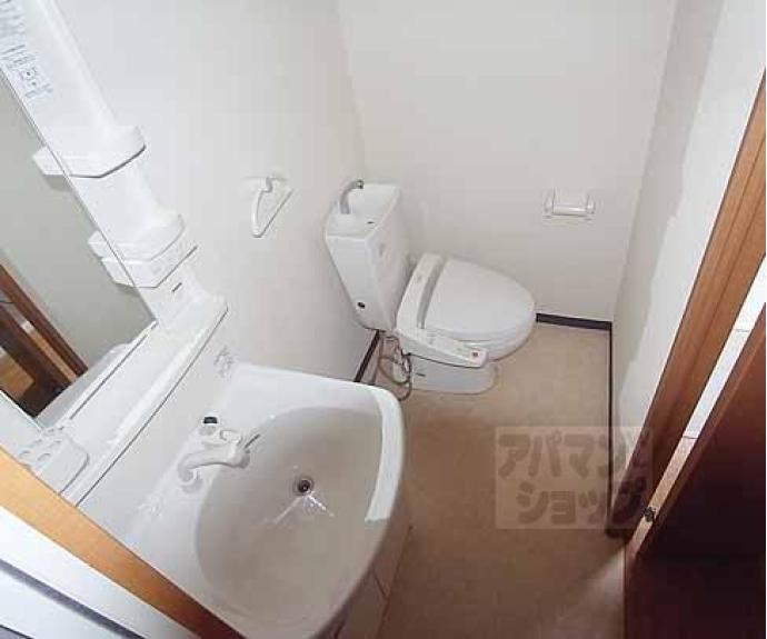 【レイーナ深草】間取