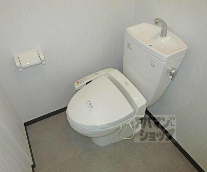 【レイーナ深草】間取