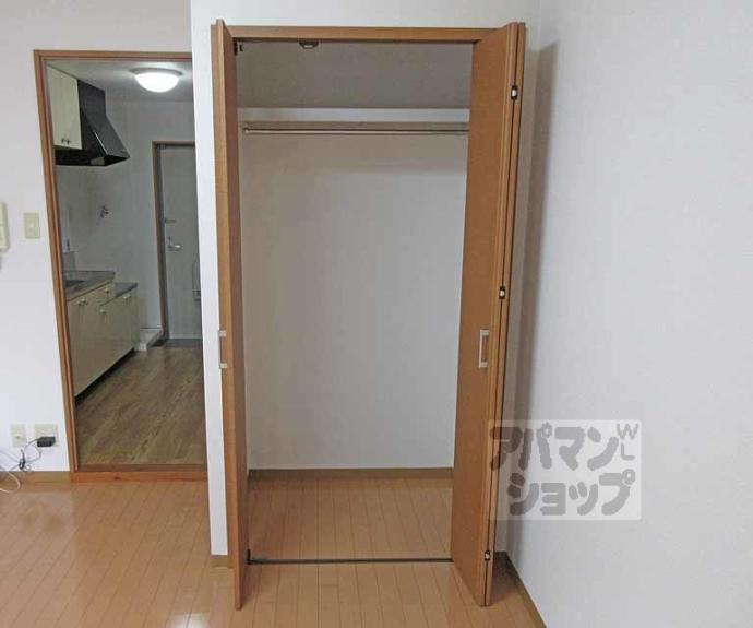 【レイーナ深草】間取