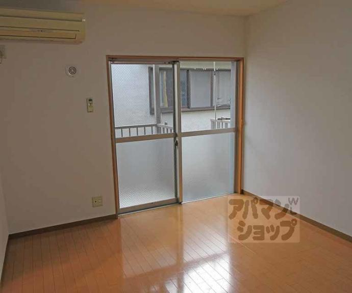 【レイーナ深草】間取