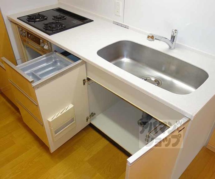 【パインフィールド七条】間取