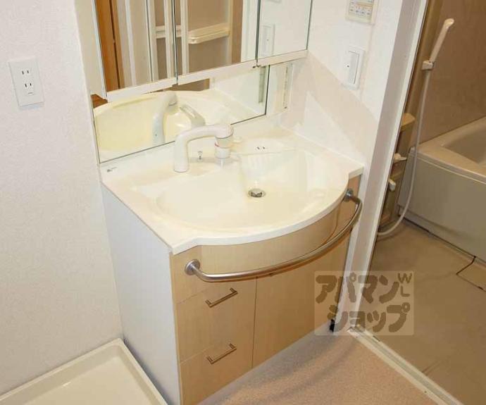 【パインフィールド七条】間取