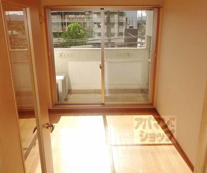 【グランドパレス西大路】間取