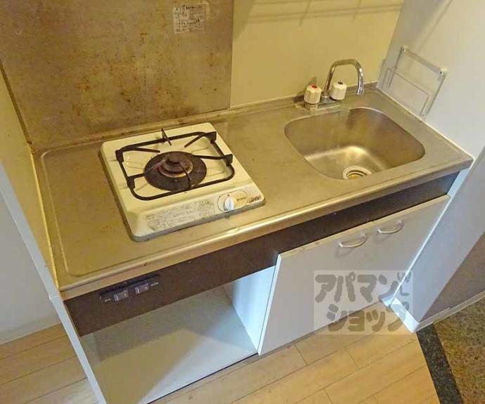 【SHICATA SIX BLDG】間取