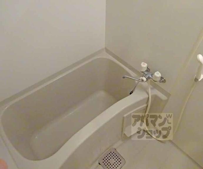 【SHICATA SIX BLDG】間取