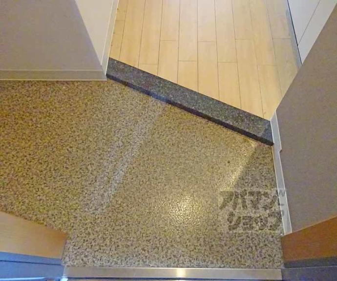 【SHICATA SIX BLDG】間取