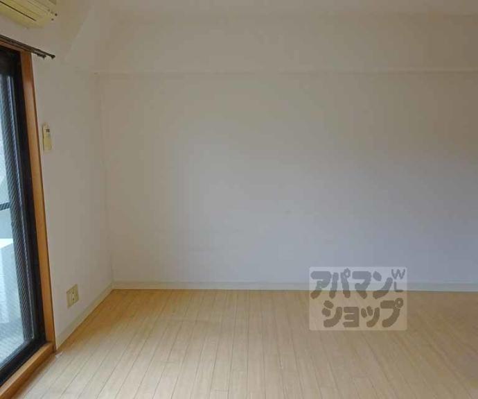 【SHICATA SIX BLDG】間取