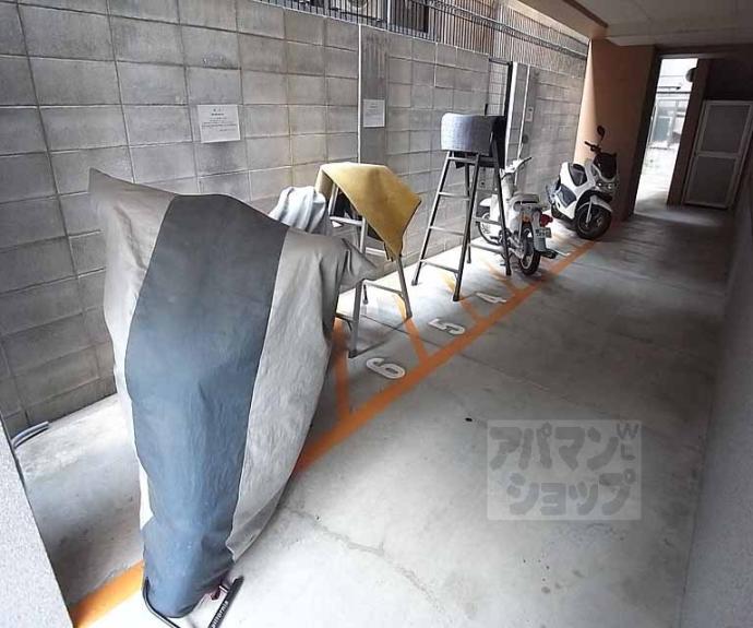 【ＡＬＢＡ烏丸御池】間取