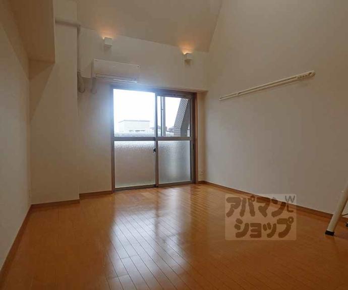 【メディナ三条室町】間取