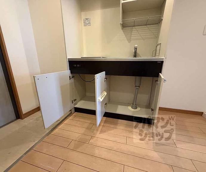 【メディナ三条室町】間取