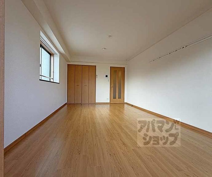 【メディナ三条室町】間取