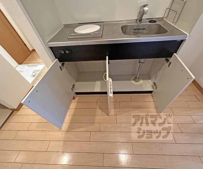 【メディナ三条室町】間取