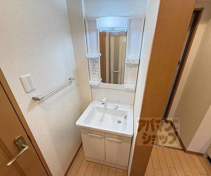 【メディナ三条室町】間取