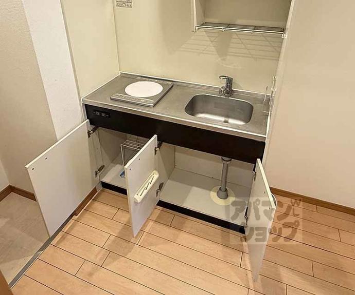 【メディナ三条室町】間取