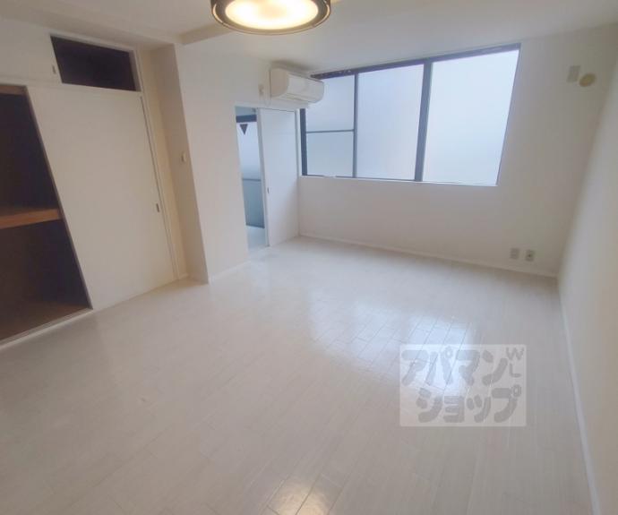 【ホワイトプラザ】間取