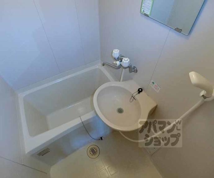 【コモド・エスペシオ勝山】間取