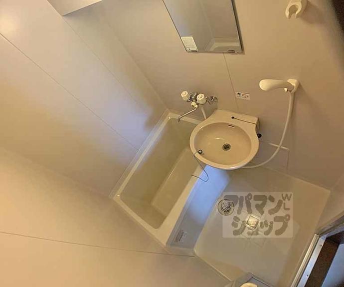 【コモドエスペシオ勝山】間取