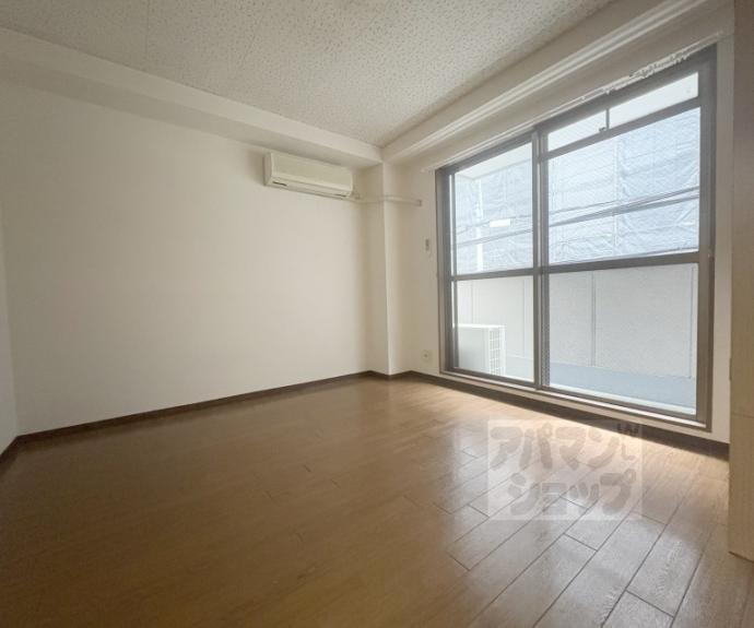 【ヴィラ円町】間取