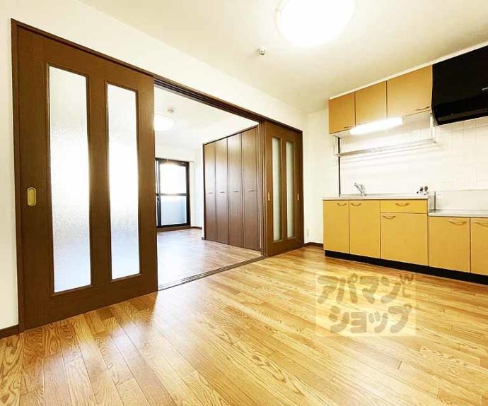 【メゾン・ド・プルミエ御所南】間取
