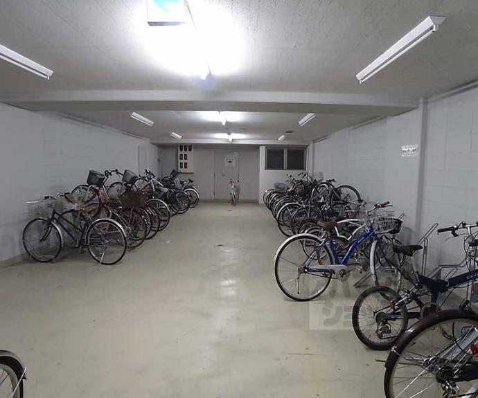 【大宮通今出川下ル薬師町マンション】間取