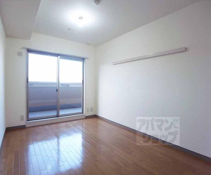 【大宮通今出川下ル薬師町マンション】間取