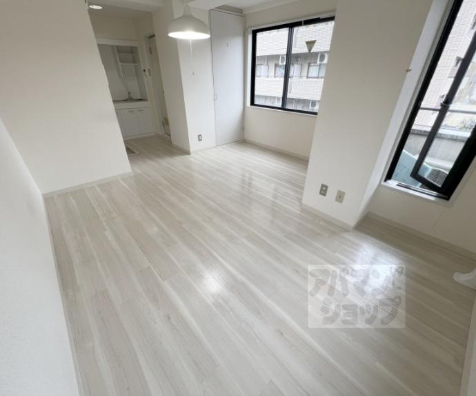 【カーサデ河原町】間取