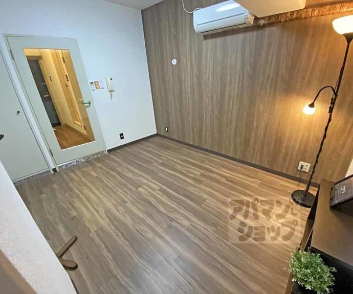 【グランタック河原町五条】間取