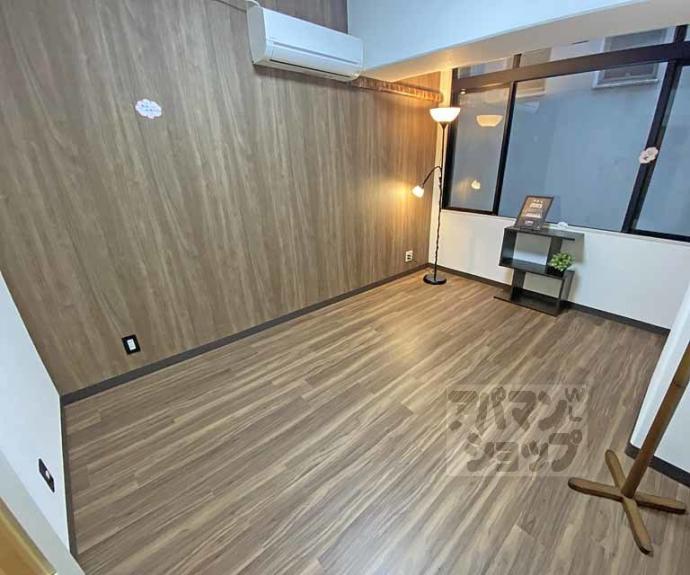 【グランタック河原町五条】間取