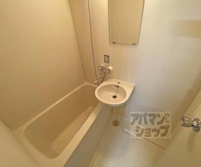 【グランタック河原町五条】間取