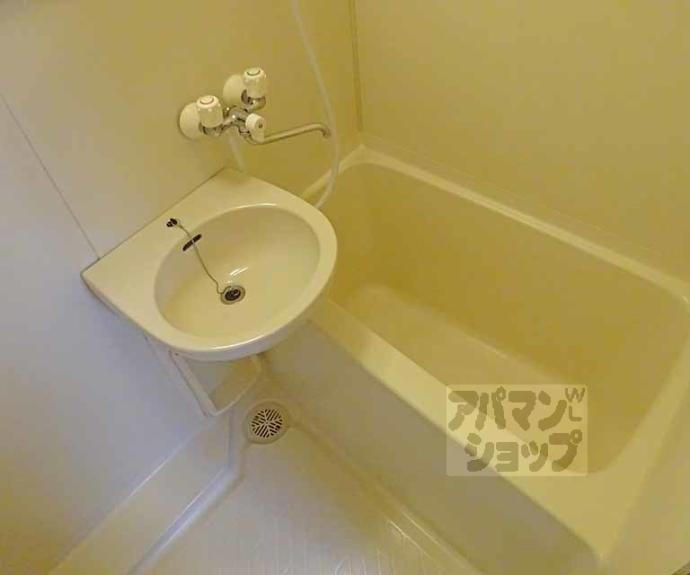 【グランタック河原町五条】間取