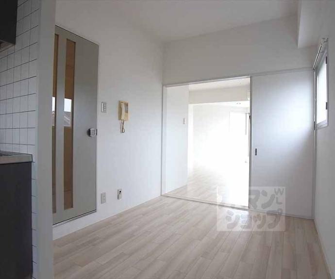 【サンフローラ丸太町】間取