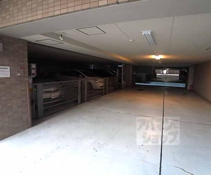 【コスモシティ三条西洞院】間取
