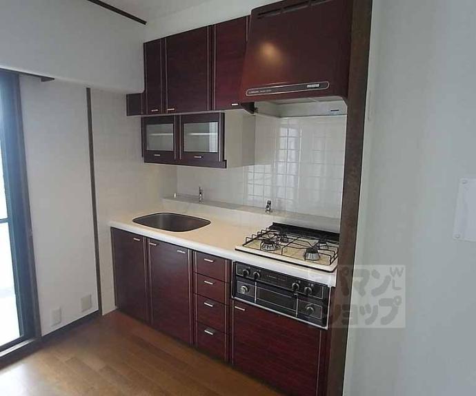 【ロワイヤル室町】間取