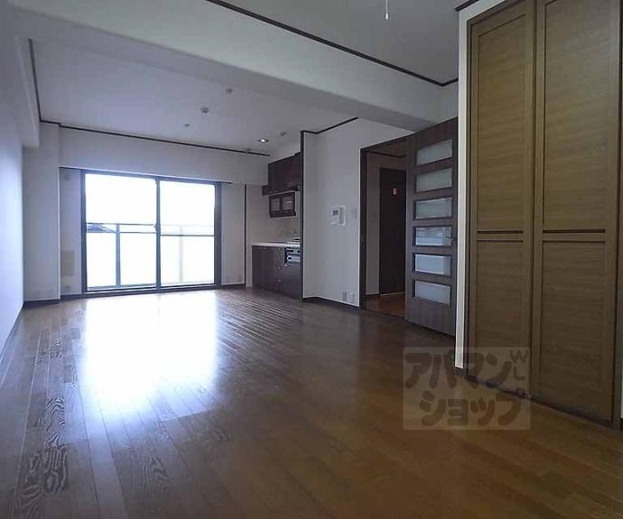 【ロワイヤル室町】間取