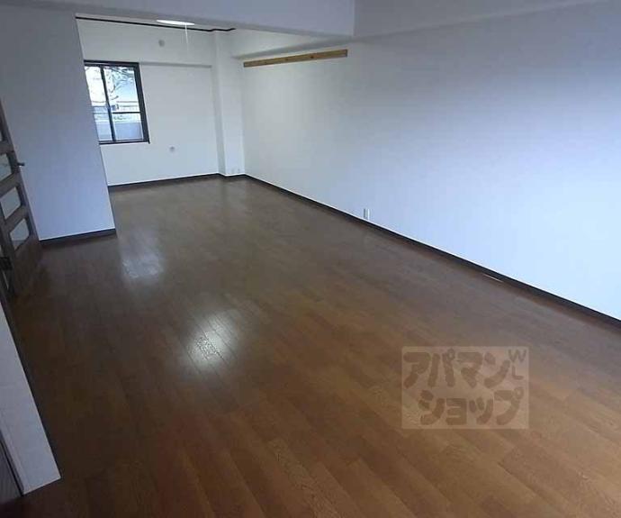 【ロワイヤル室町】間取