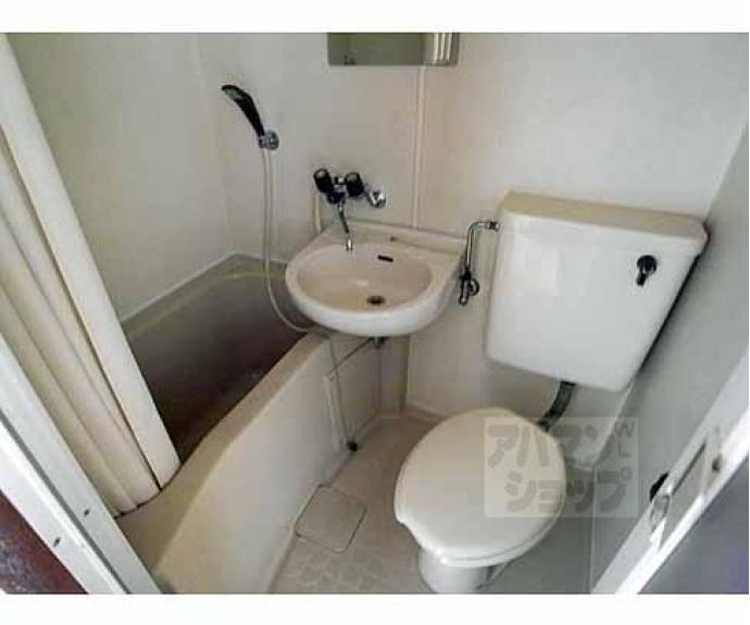 【シャンブル丸太町】間取