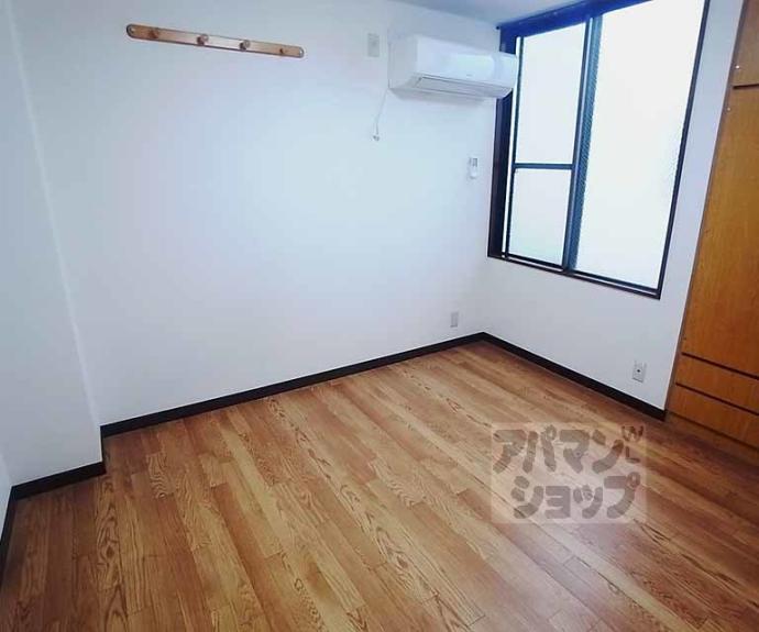 【シャンブル丸太町】間取