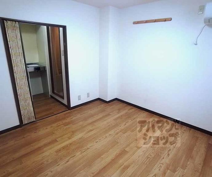 【シャンブル丸太町】間取