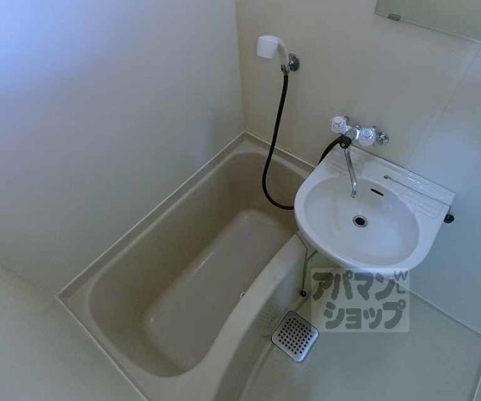 【ニューシャトー西洞院】間取