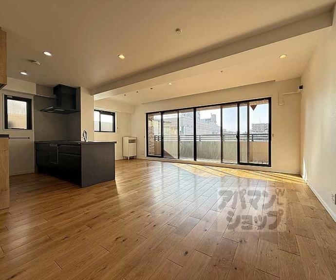 【三条室町アーバンライフ】間取