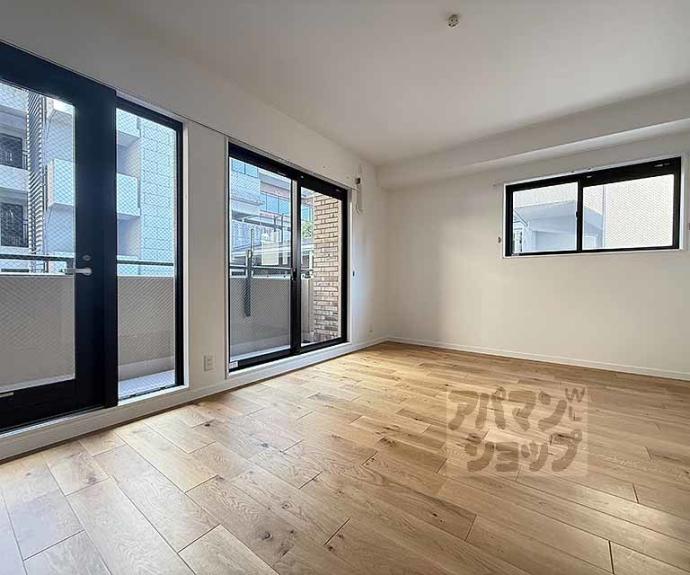 【三条室町アーバンライフ】間取