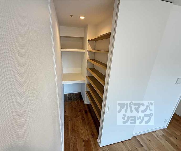 【三条室町アーバンライフ】間取