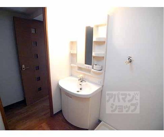【ＭＵＲＯＭＡＣＨＩ　ＰＬＡＣＥ】間取