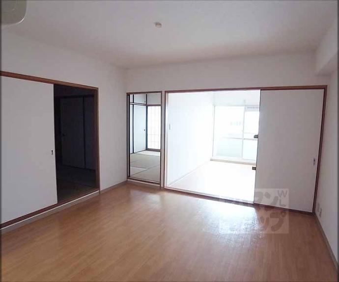 【ＭＵＲＯＭＡＣＨＩ　ＰＬＡＣＥ】間取