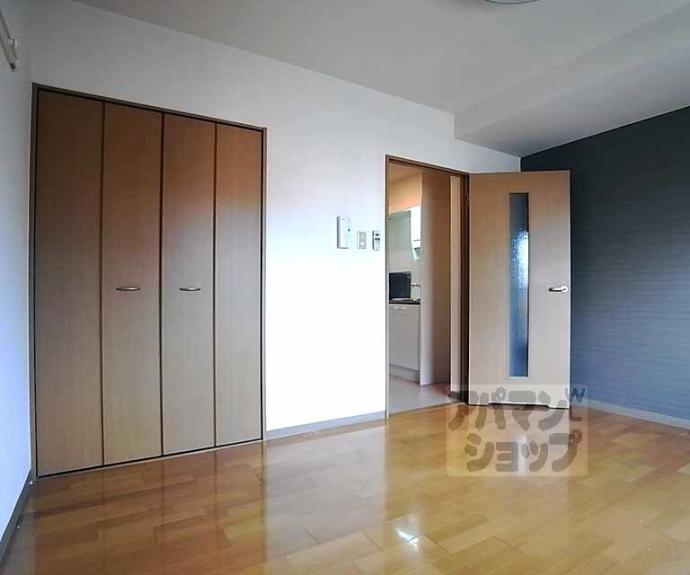 【ラトゥール綾小路】間取