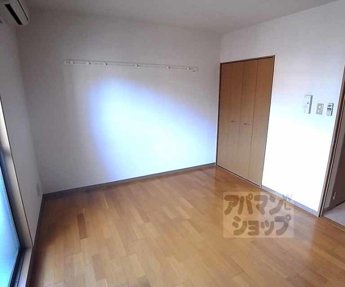 【ラトゥール綾小路】間取