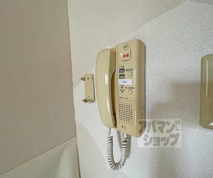 【ハウスセゾン御所南】間取